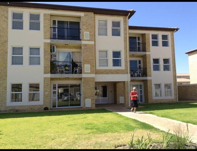 2 BEDROOM PROPERTY TO RENT IN BRACKENFELL SOUTH
